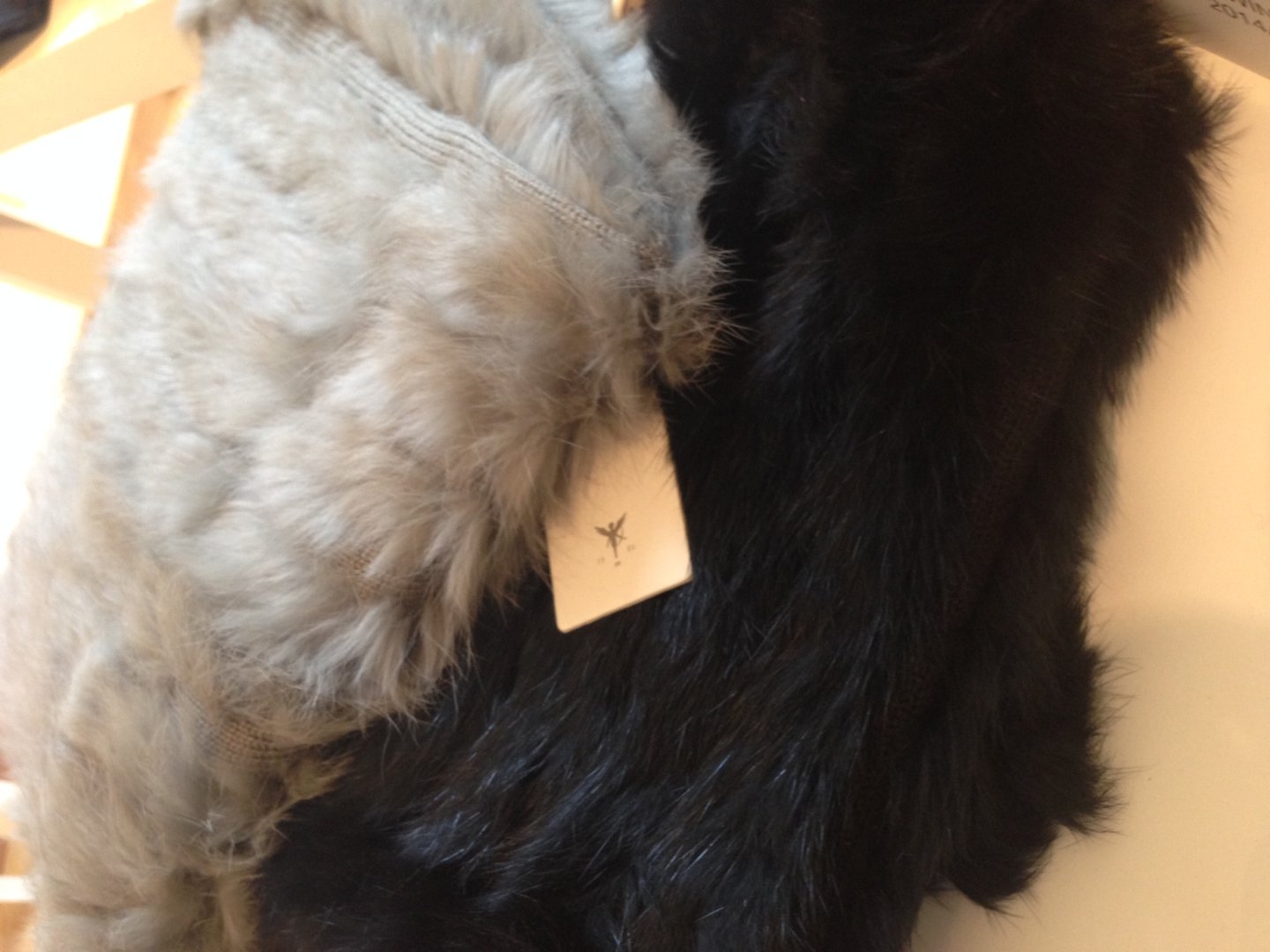 MONARI Pelz-Schal (Hase) "schwarz" one Size