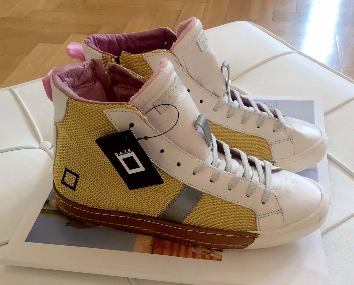 D.A.T.E. Premium Sneakers "High Yellow"