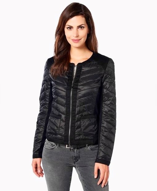Monari kurze Daunenjacke